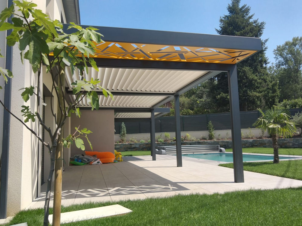 Apporter une touche de personnalisation à une pergola déjà existante, comment ?